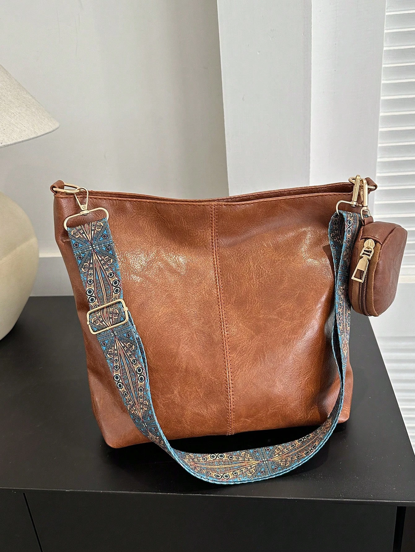 Peacock Feather Pattern Retro Women's Bucket Bag – Large Capacity & Coin Purse - Image 3