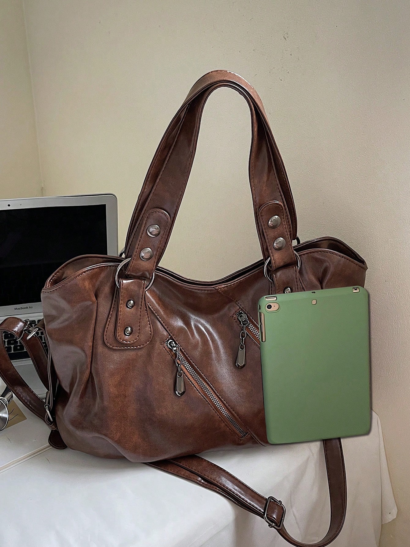 Retro Large-Capacity Tote Bag – Multi-Pocket Shoulder & Messenger Bag - Image 4