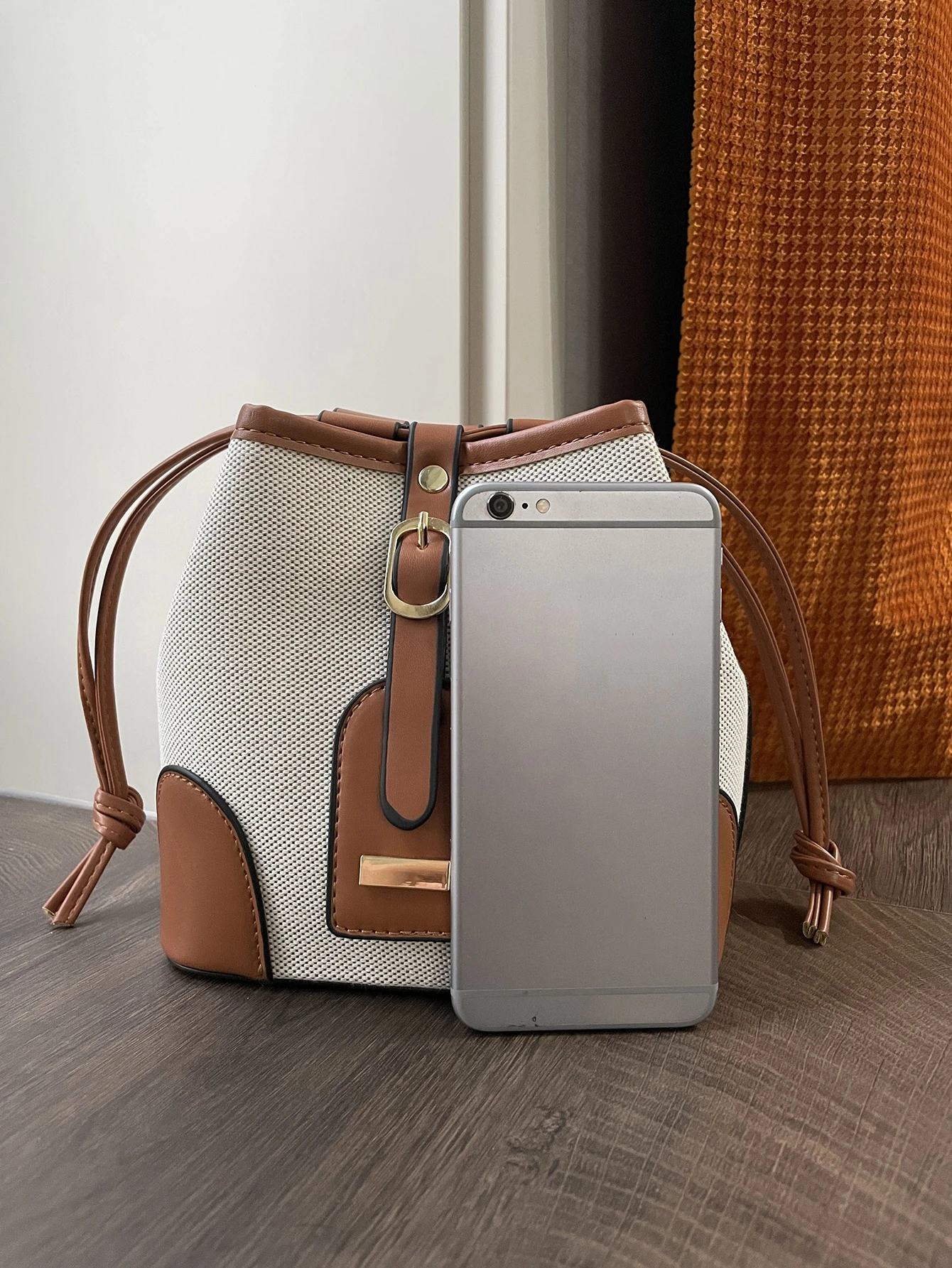 Solid Color Canvas & PU Patchwork Bucket Bag – Leisure Style - Image 5