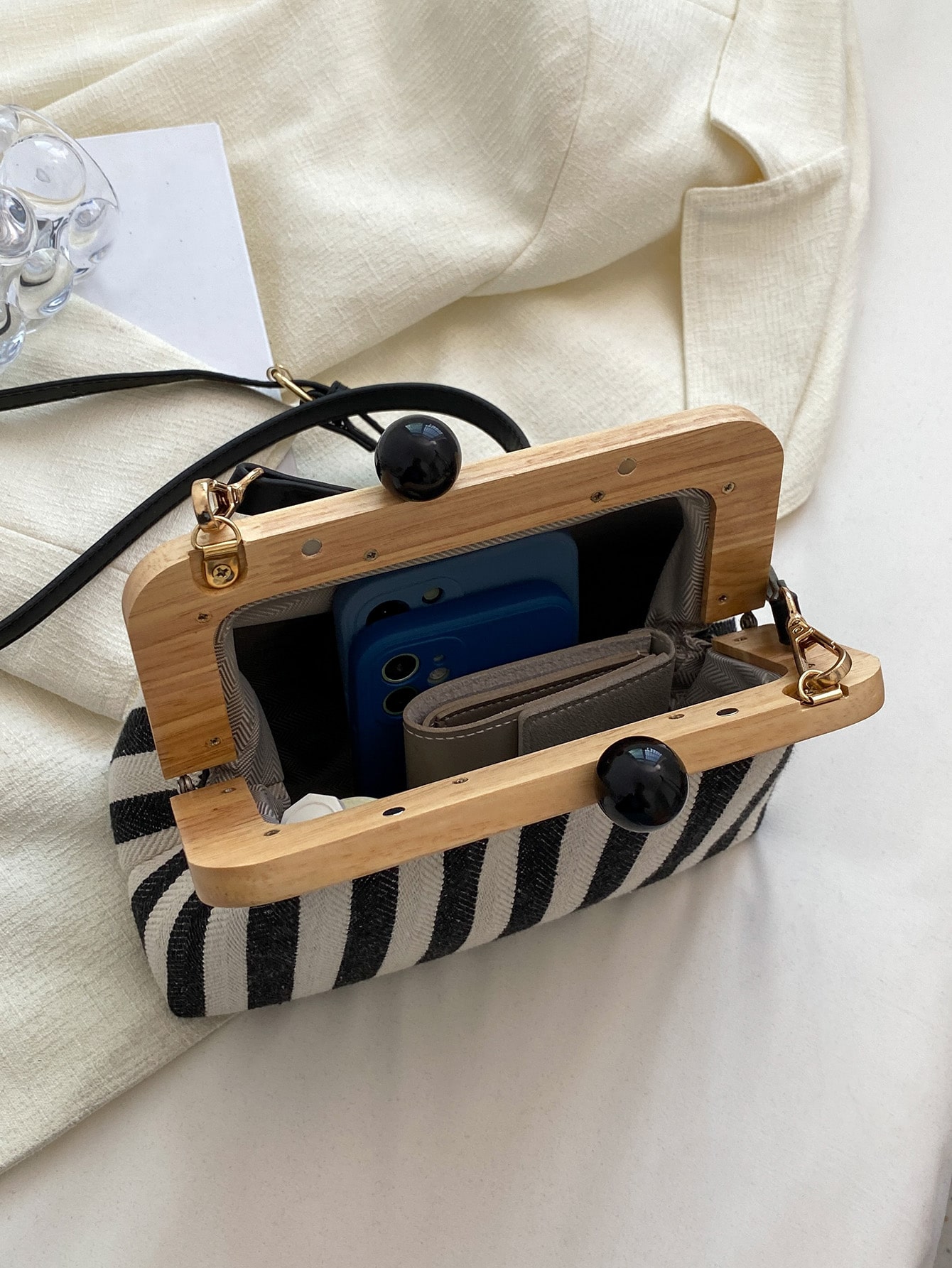 Striped Canvas Crossbody Bag – Color Block Design - Image 6