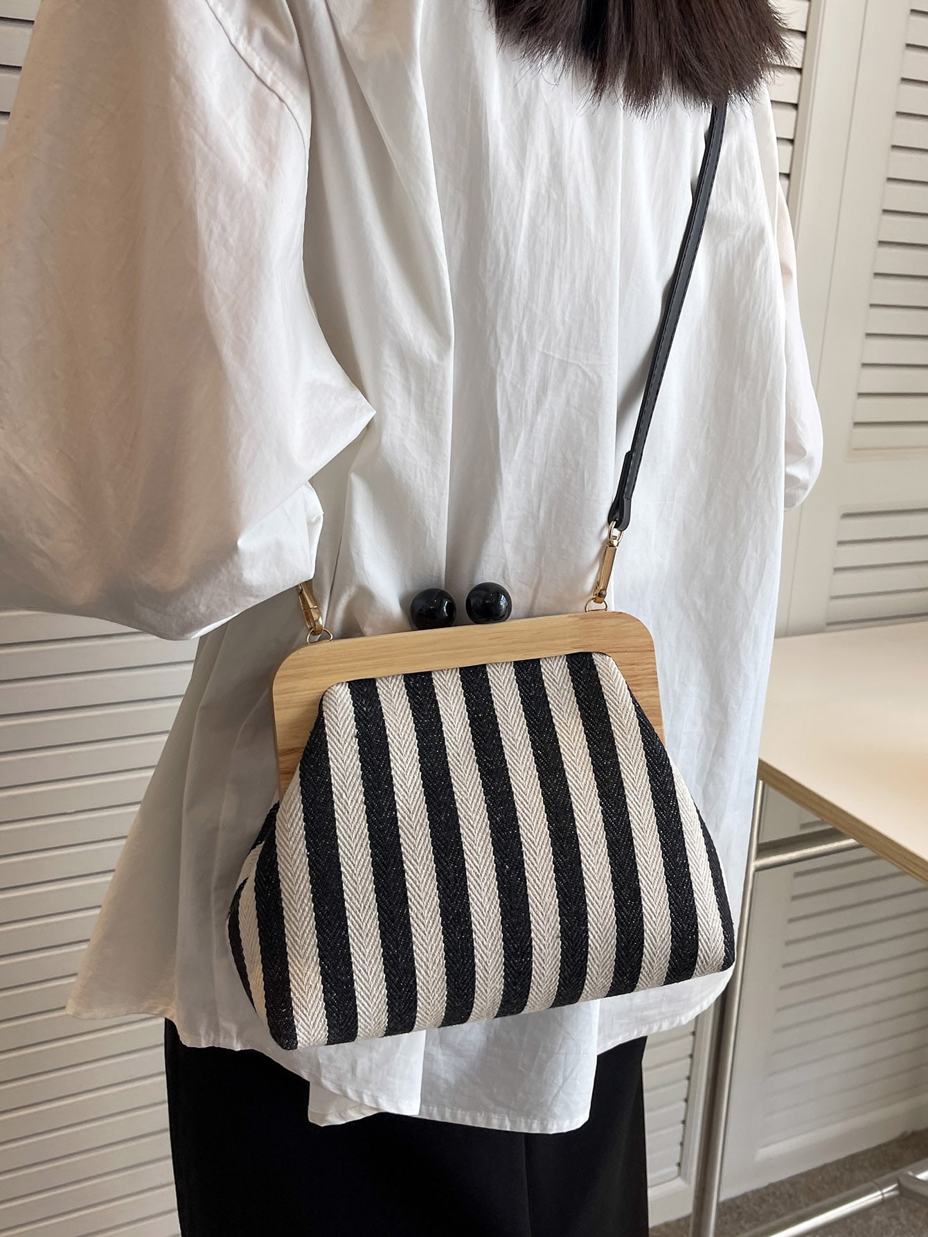 Striped Canvas Crossbody Bag – Color Block Design - Image 3
